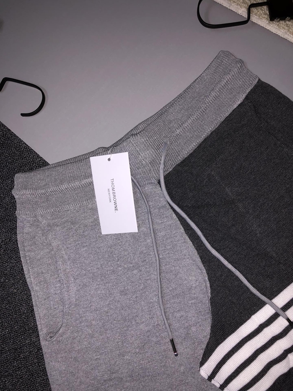 ブランドハーフパンツ側面デザイン